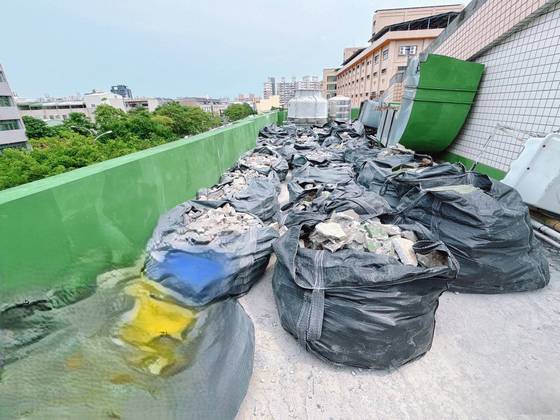 台中怪手拆除
