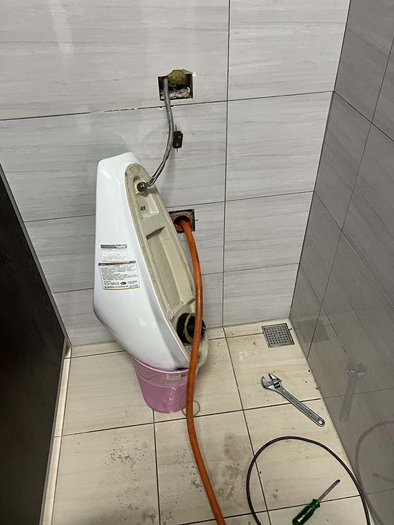 南投通小便斗